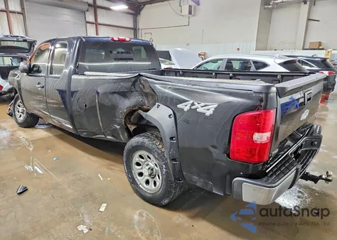 2008 Chevrolet Silverado C1500 z USA, uszkodzony, nr VIN 1GCEC19018E181453